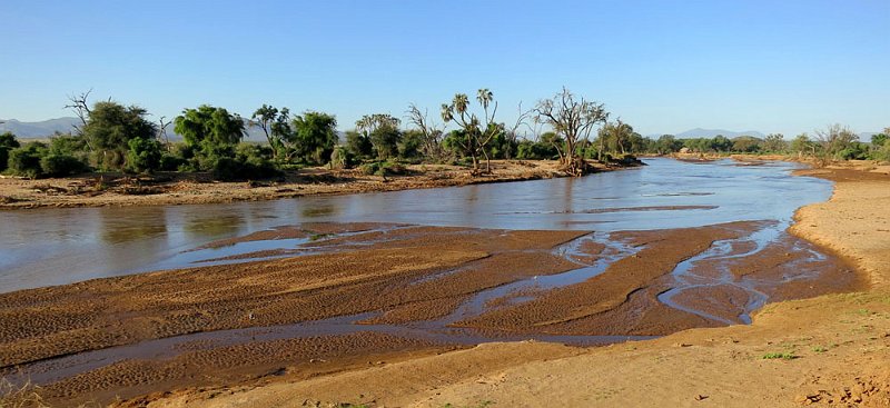 day02IMG_0205.jpg - The Ewaso Ng'iro River, Samburu Reserve, Kenya